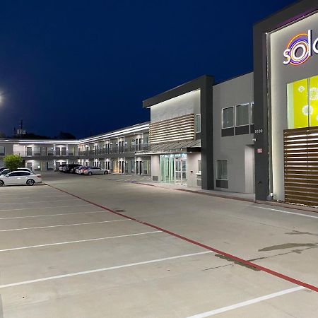 Hotel Solara I-45 & Hobby Airport Houston Exterior photo