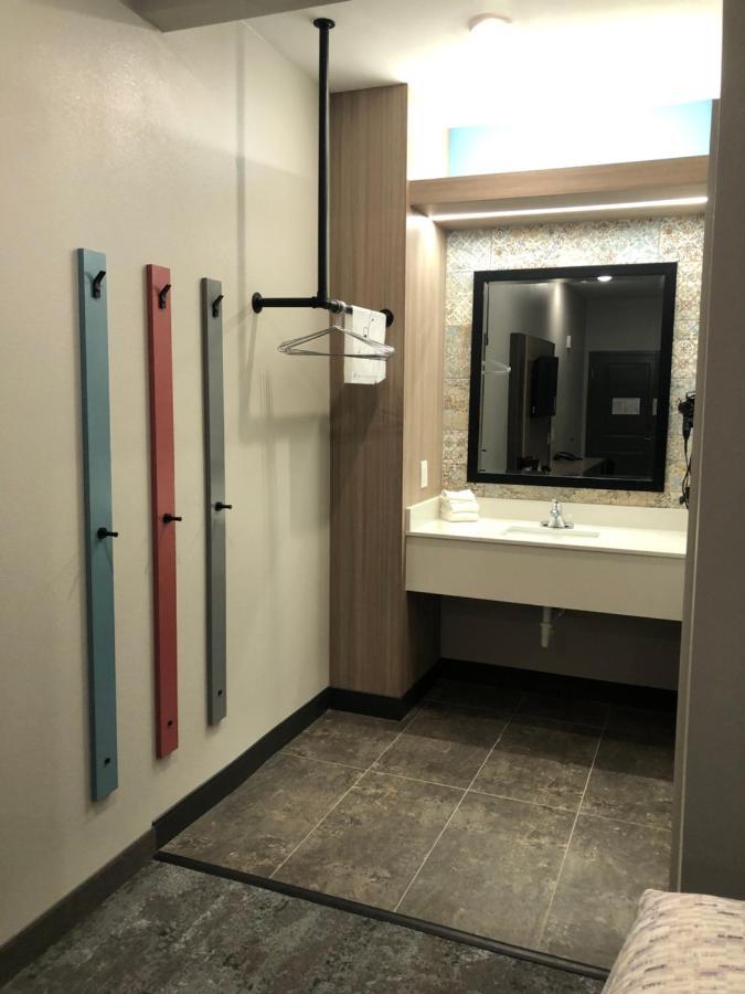 Hotel Solara I-45 & Hobby Airport Houston Room photo