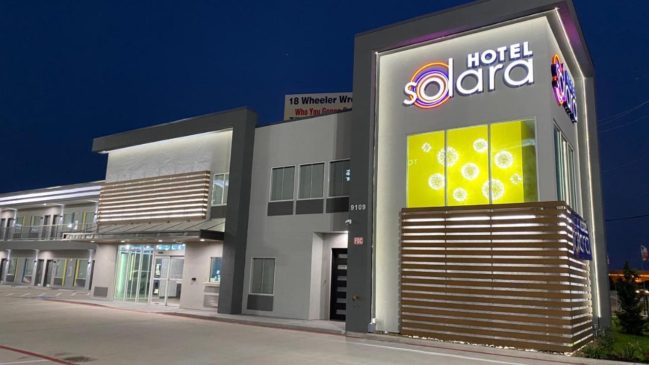 Hotel Solara I-45 & Hobby Airport Houston Exterior photo